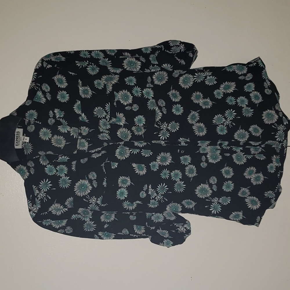 Express floral V-neck button down